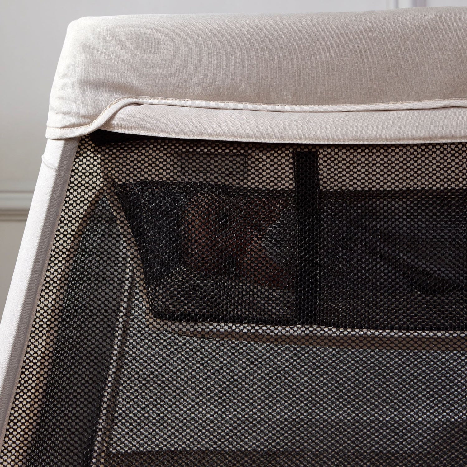 Air2 Travel Cot