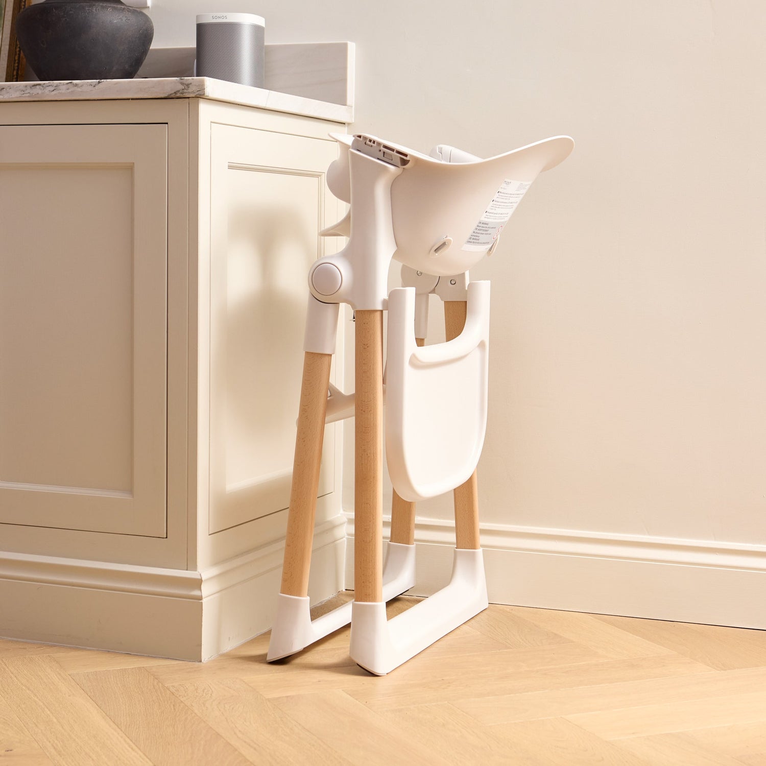 Mash High Chair &amp; Newborn Seat - White