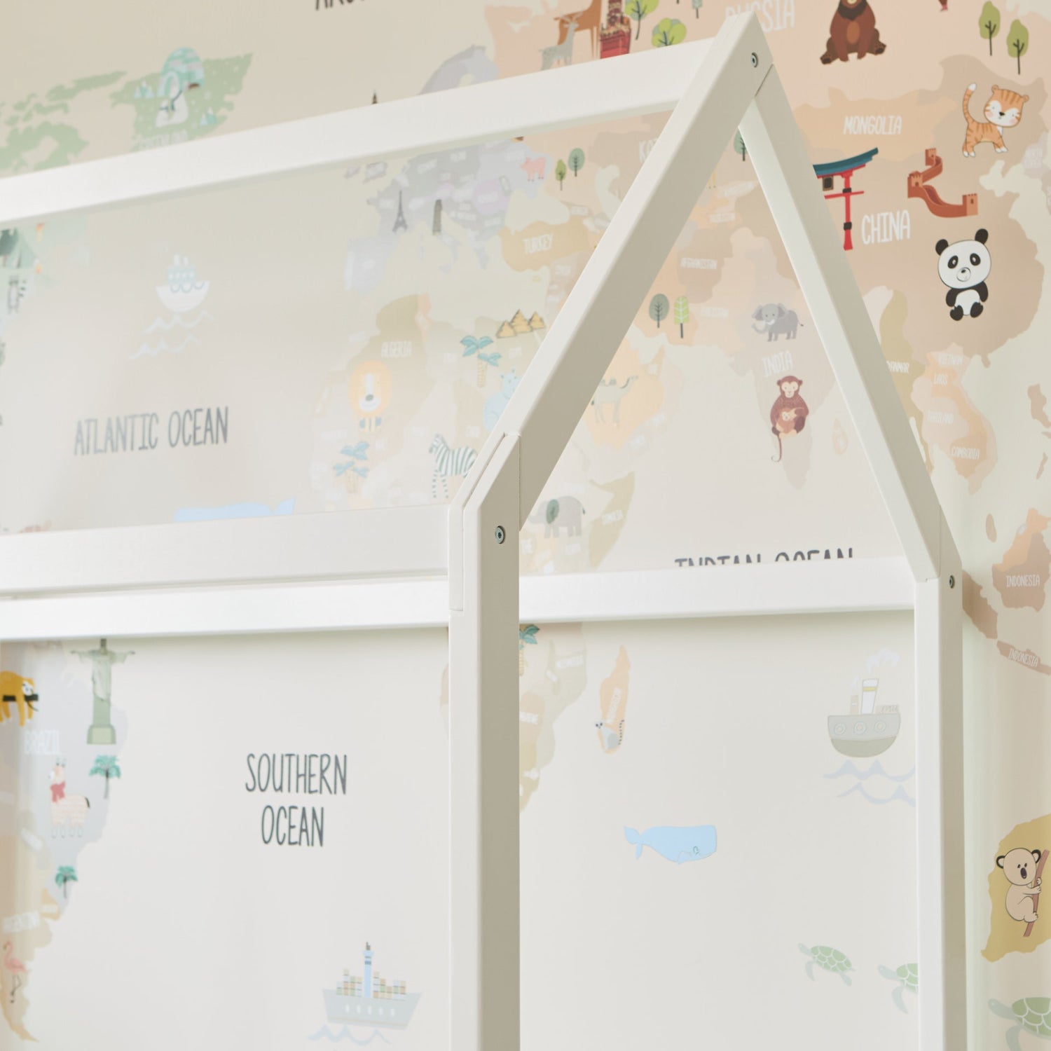 HUT Toddler Bed